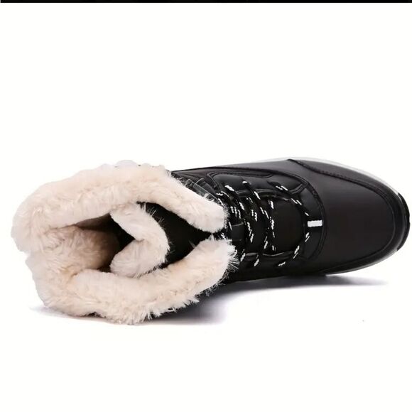 Ladies hiking non Slip snow boots sz 6.5 - Picture 10 of 11